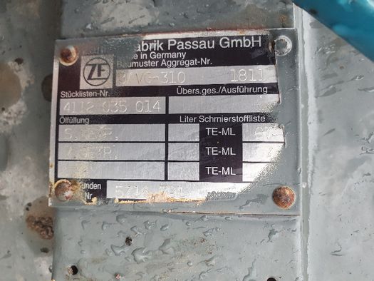 ładowarka liebherr L 564 skrzynia biegów ZF 3AVG 310