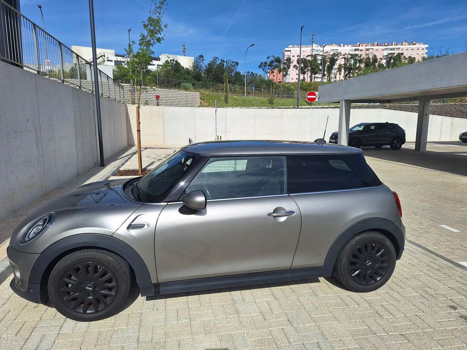 MINI 3 Portas One Aut.