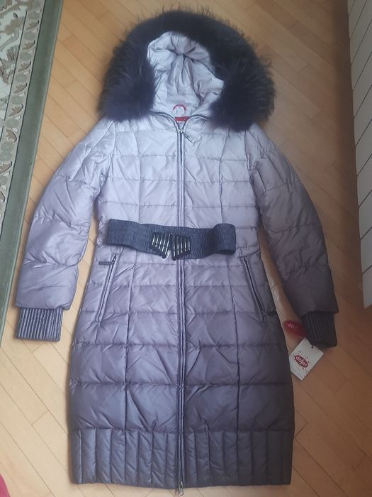 Жіночий пуховик новий