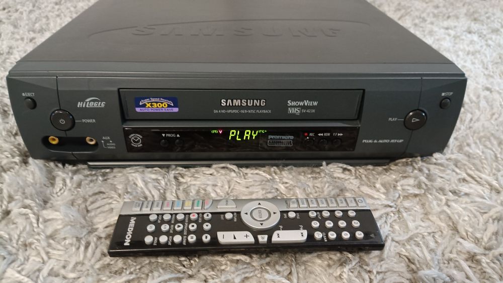 Magnetowid Video Wideo VHS SAMSUNG SV-423X stan BDB pilot