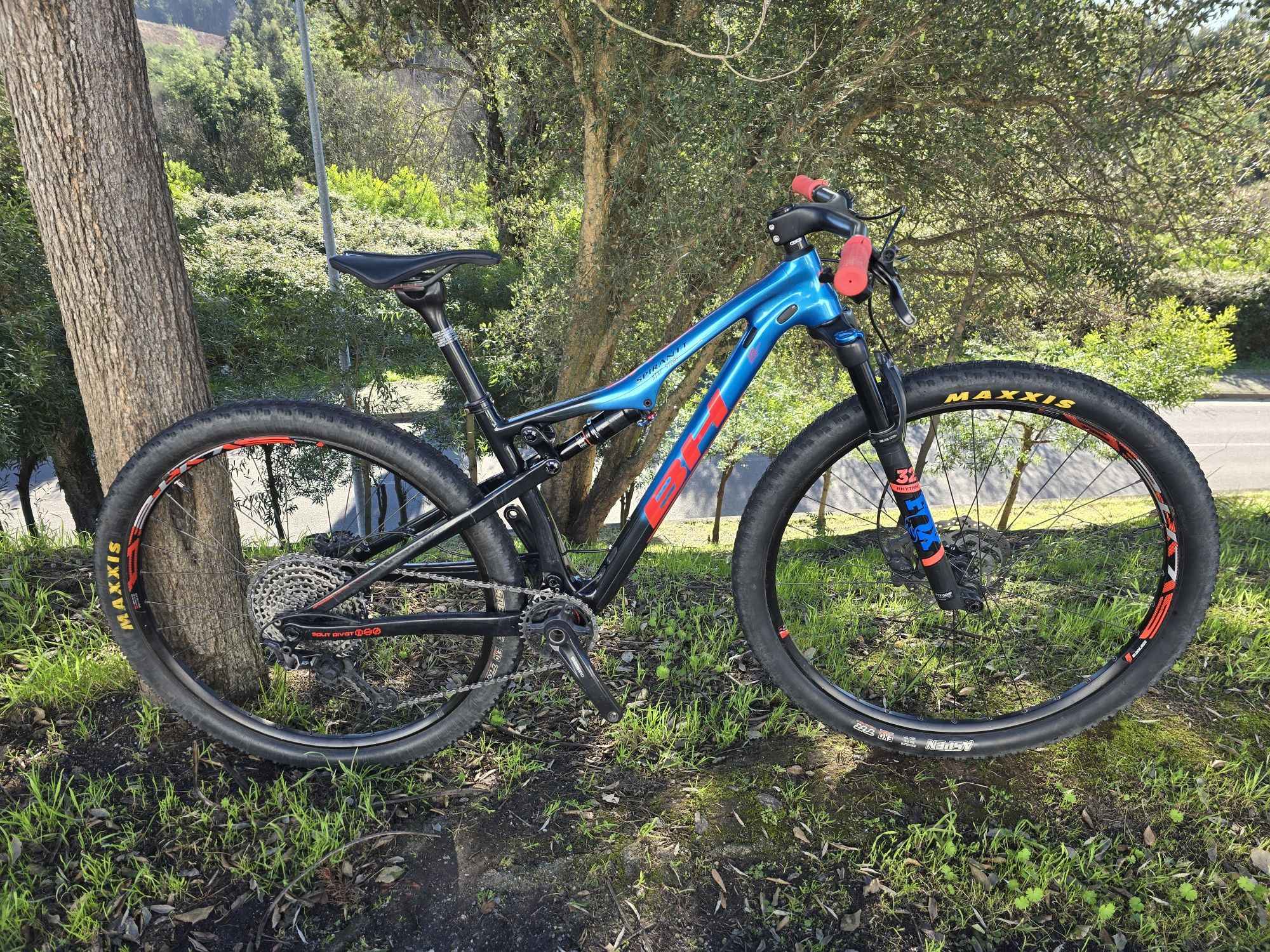 Bh lynx race carbono  29 s 12x1v com fox