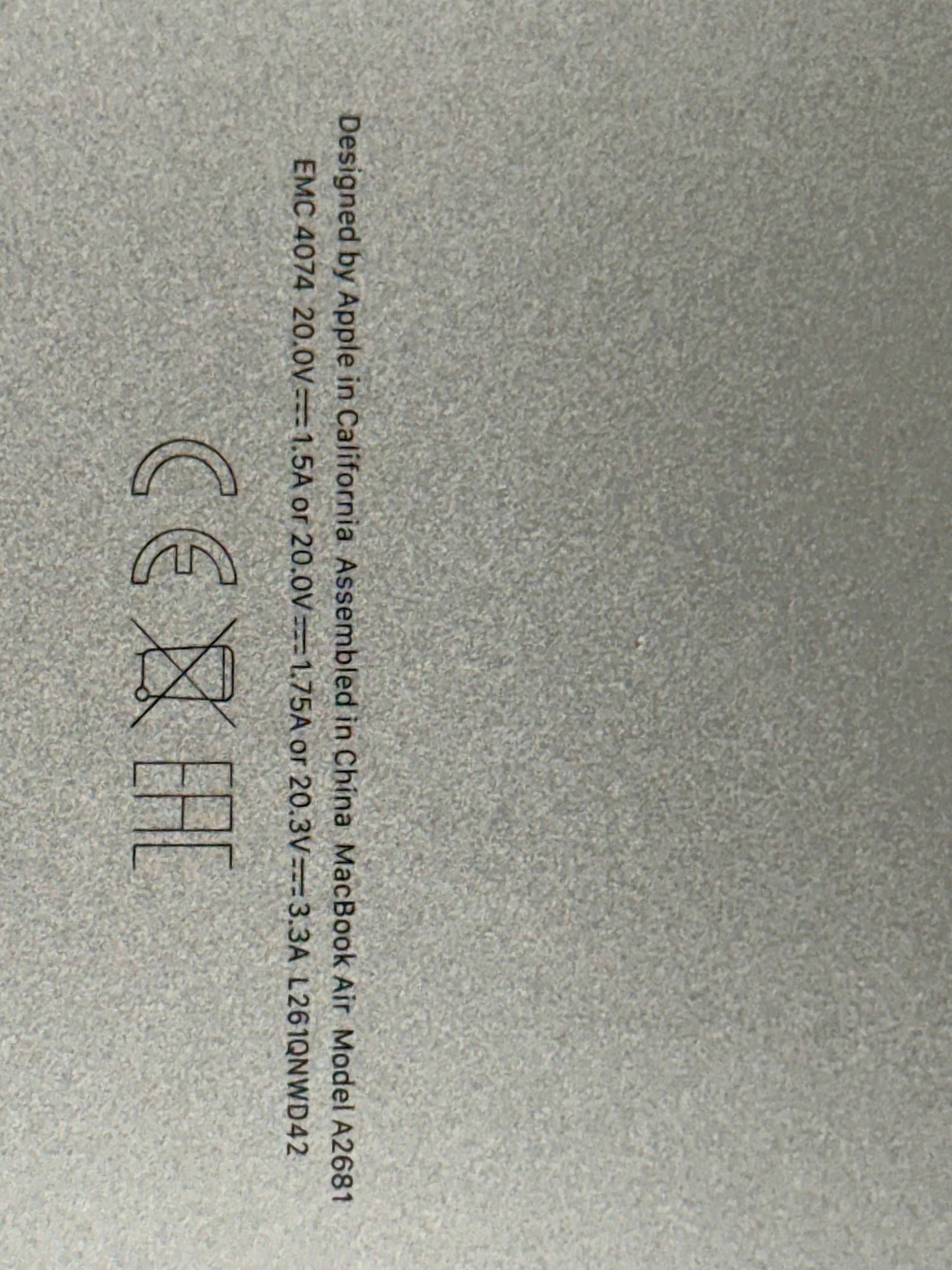 MacBook AIR M2, 2023, com 8GB de RAM e 512GB SSD como Novo!