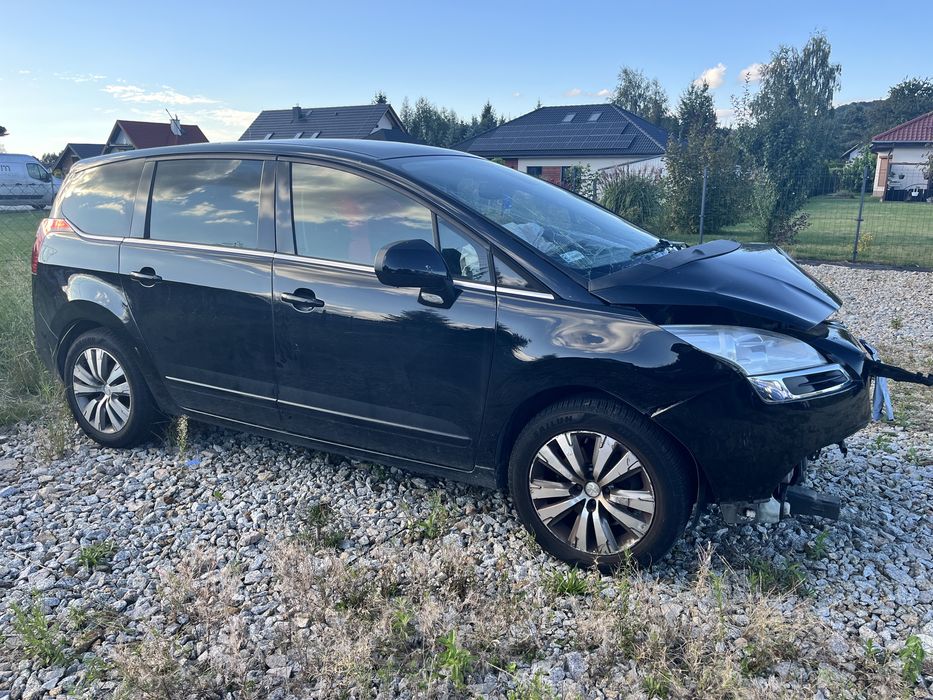 Peugeot 5008 2.0 HDI 150KM Uszkodzony
