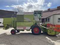 Claas Dominator 68 ze stołem do rzepaku