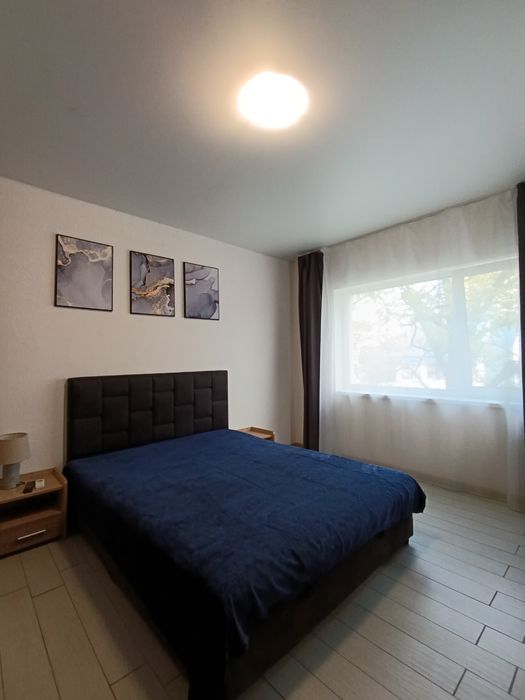 Сдам  подобово посуточно квартиру центр  нагорка рядом с Артема и Soho