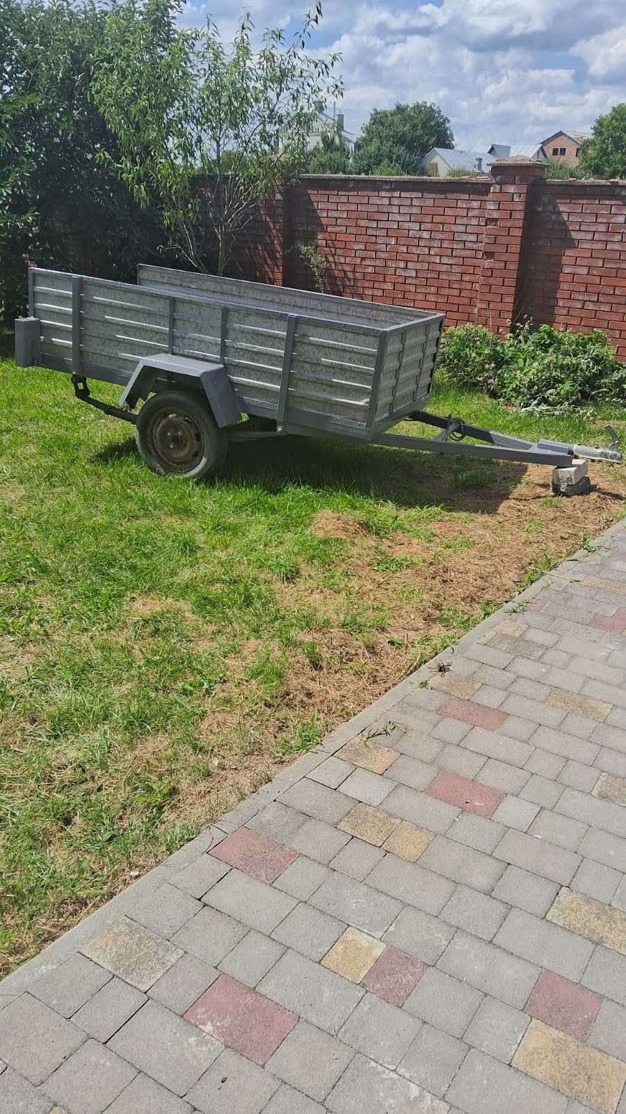 Причіп прицеп легковий