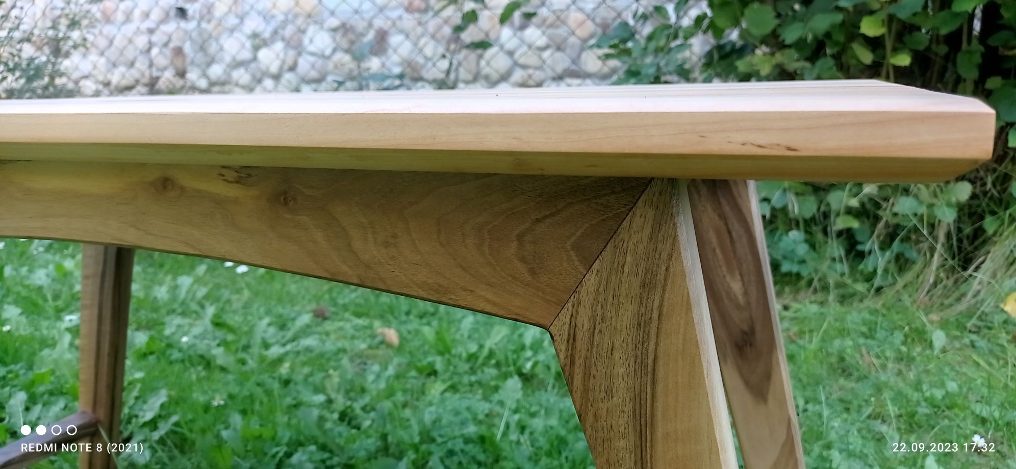 Кавовий столик з дерева(природній колір дерева)