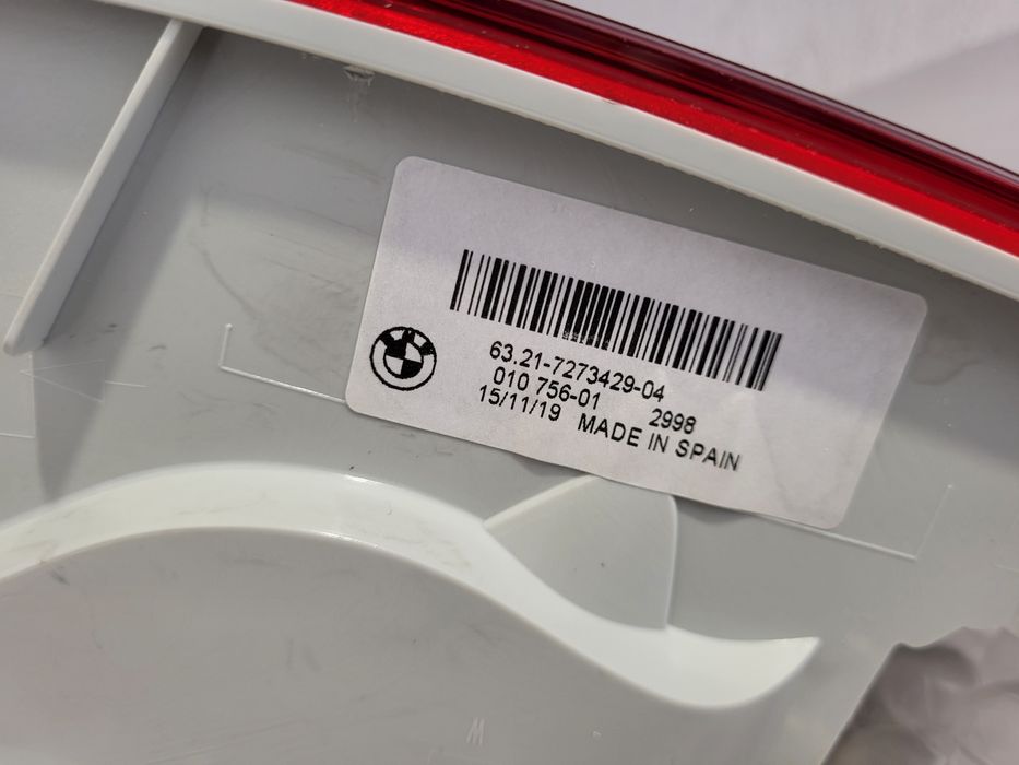 Farolim Esquerdo BMW E81 E82 LCi - NOVO - Serie 1