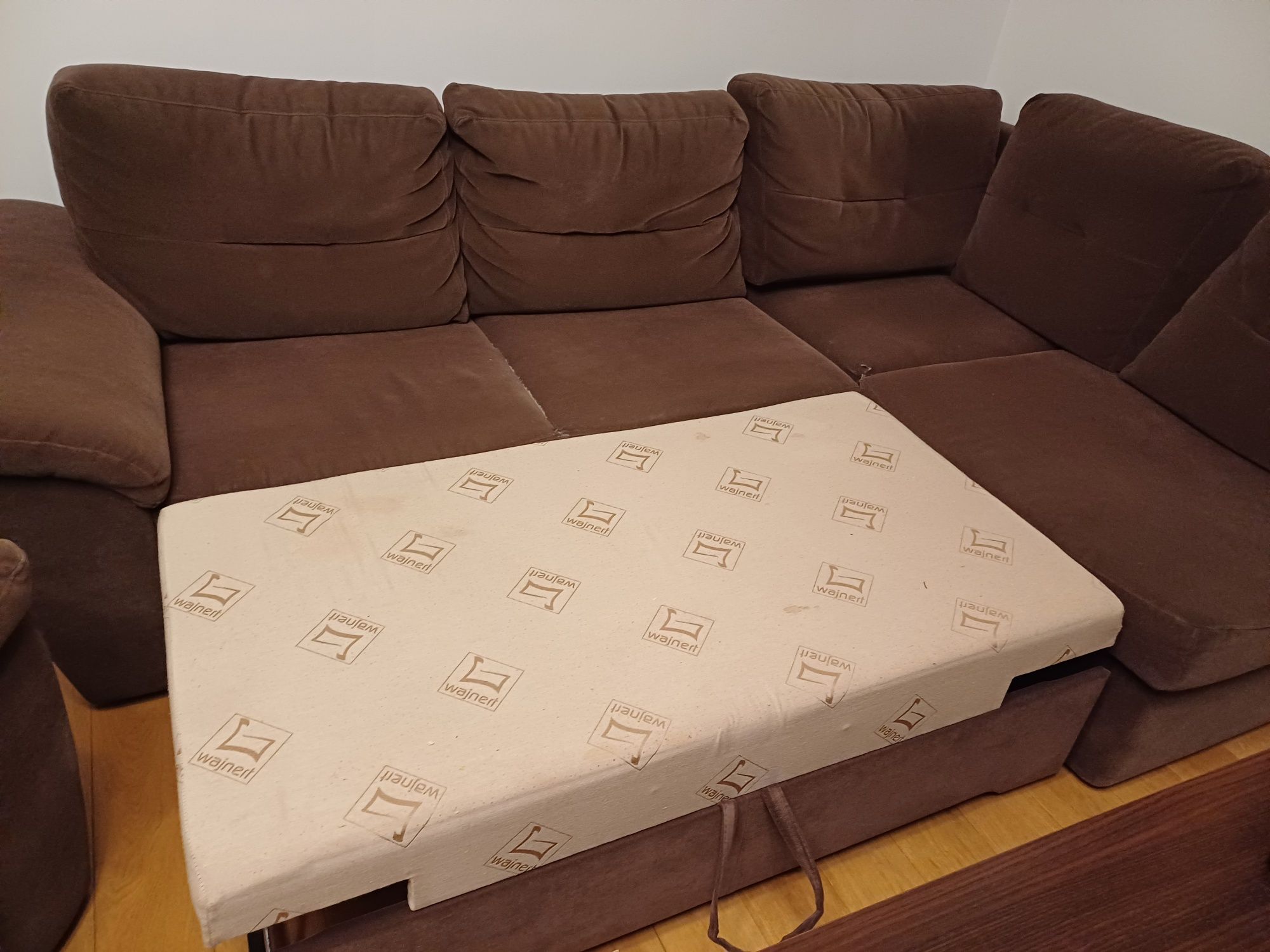 Narożnik z funkcją spania + fotel