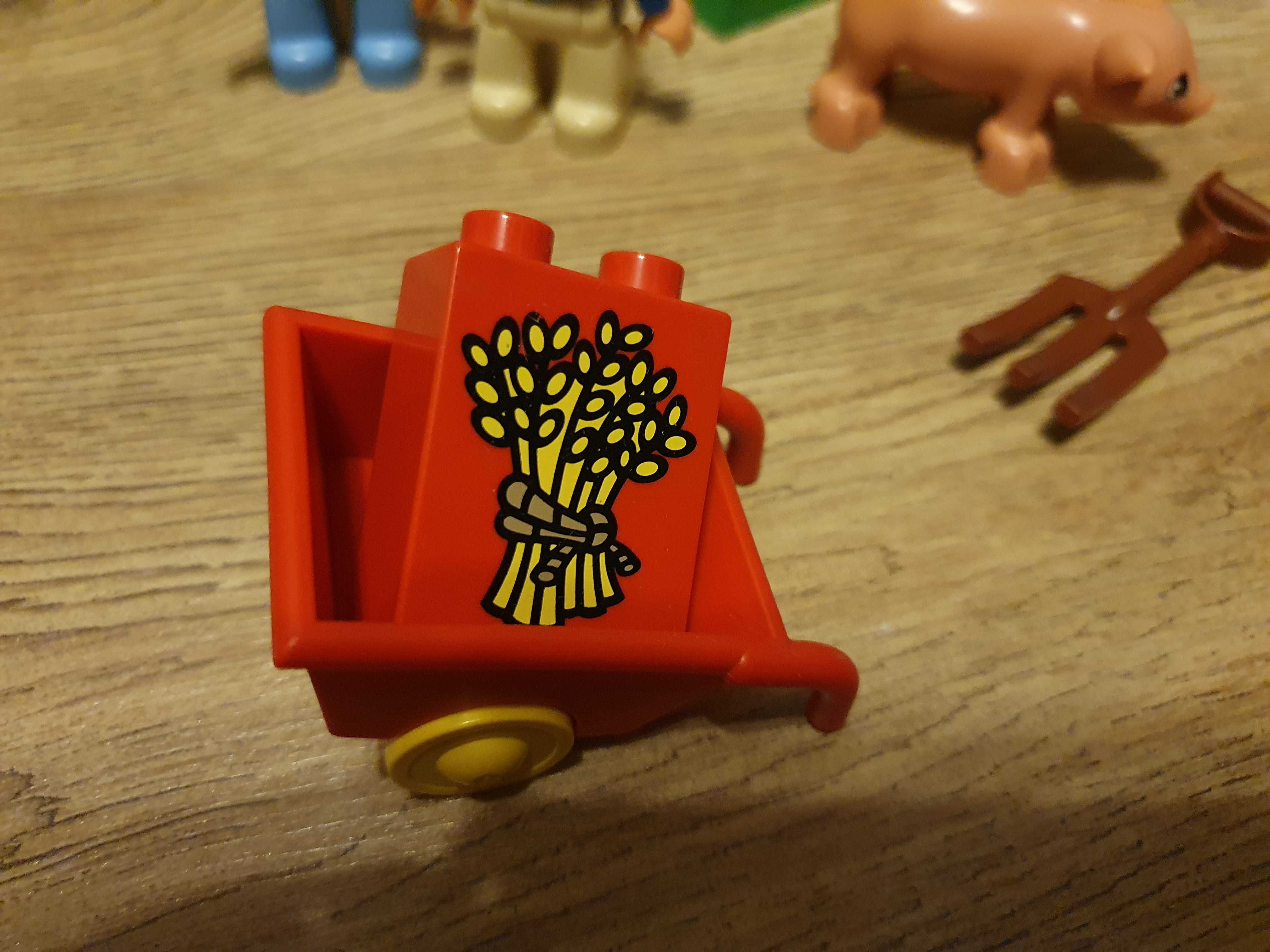 LEGO Duplo – 2 zestawy razem: Mała świnka 5643 i  Kurnik 5644.