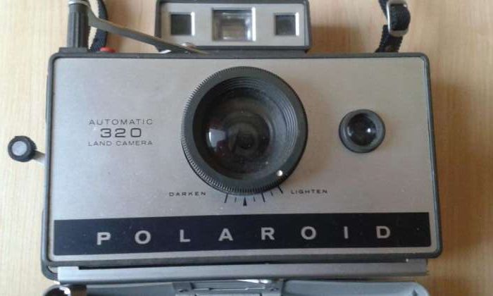 Zabytkowy Polaroid 320