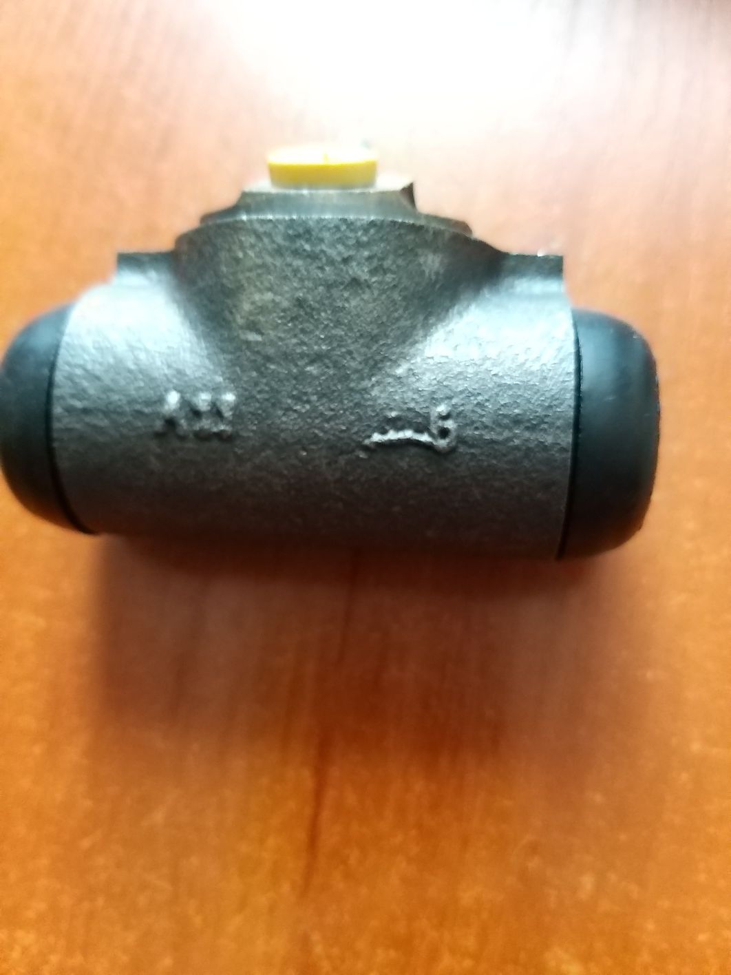 Cylinderek hamulcowy Cadillac Deville 4.5 V 8 90-93, Oldsmobile Torono