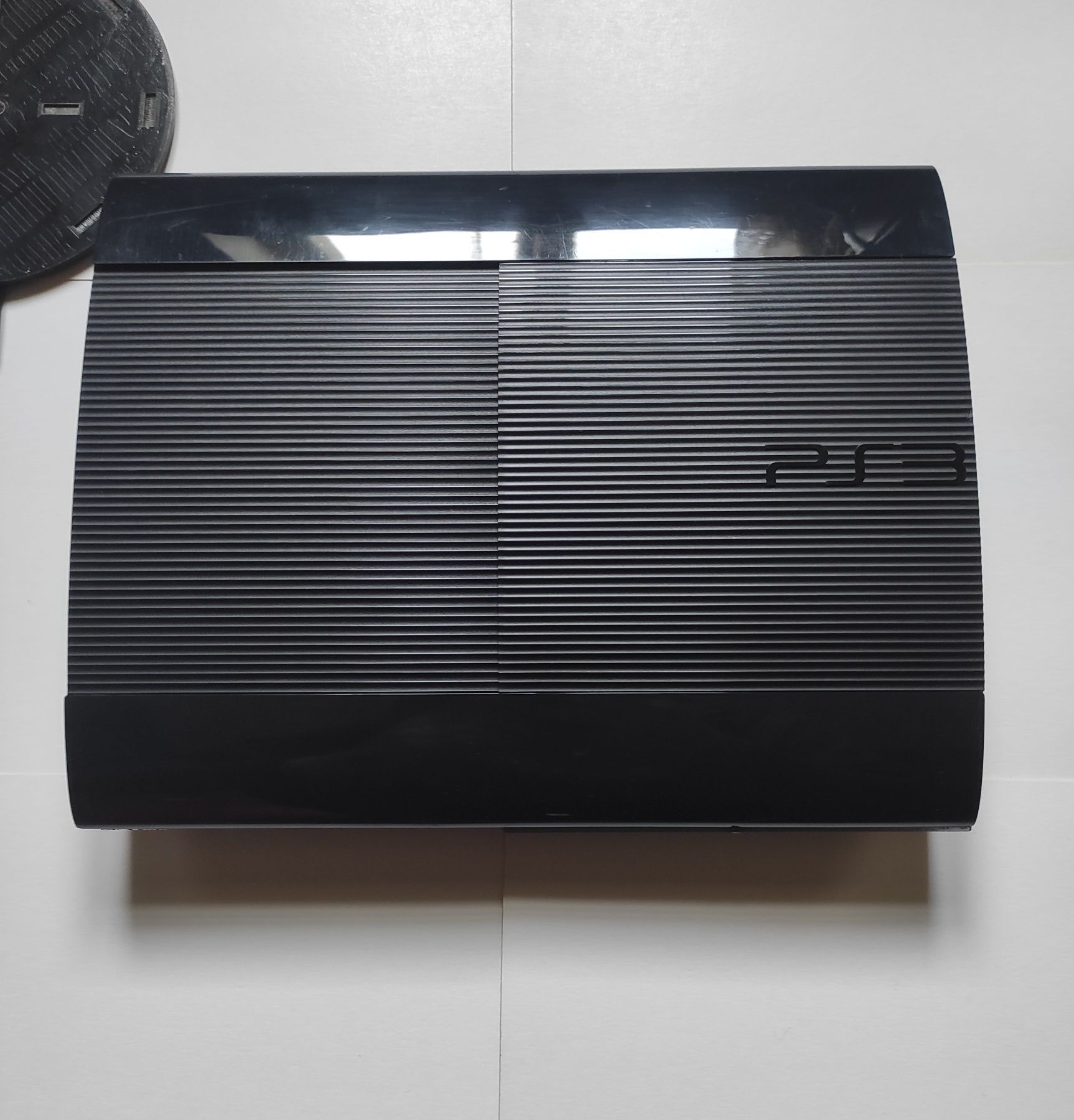 Sony playstation 3 super slim 500gb.