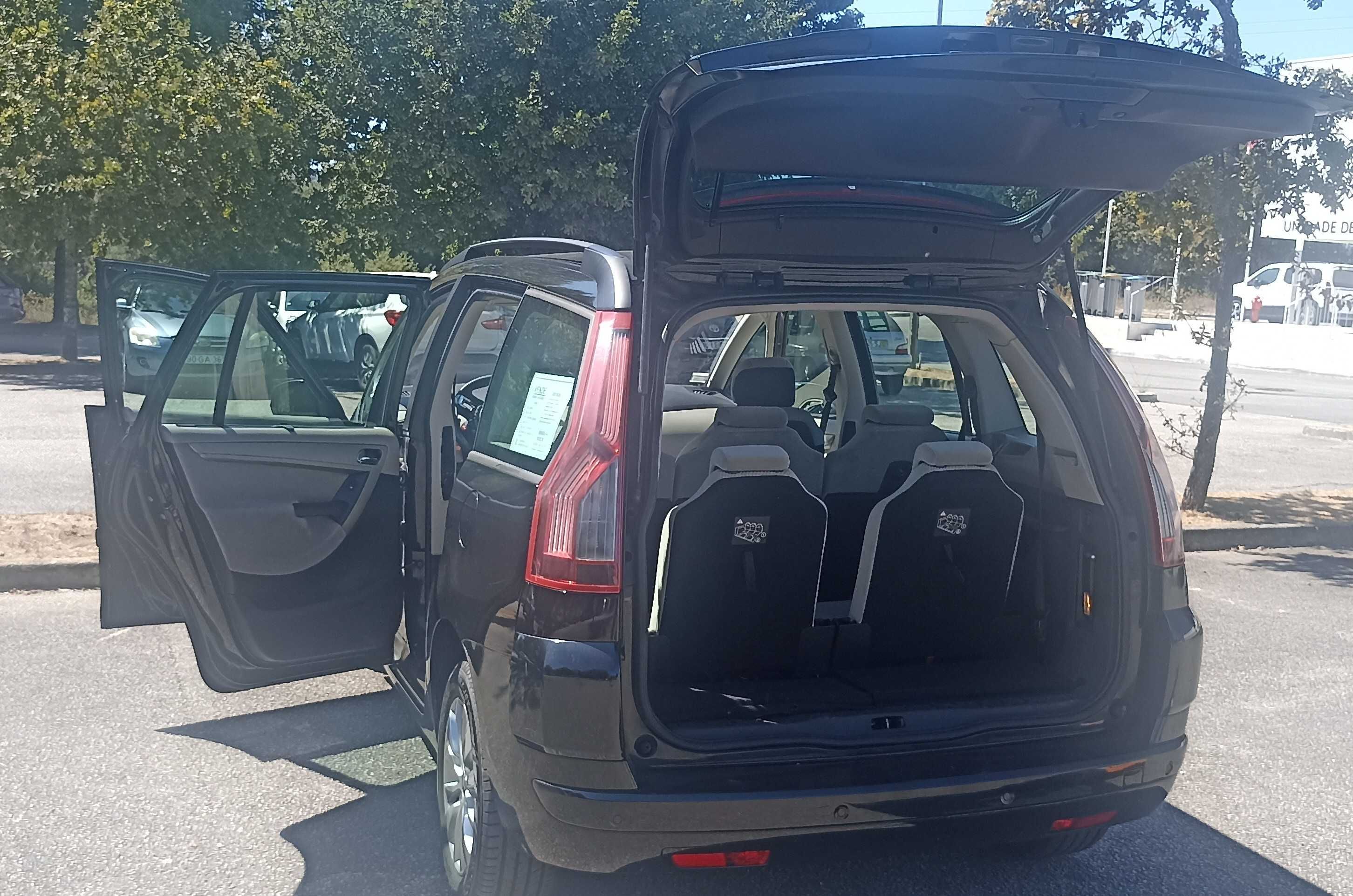 Citroen C4 Picasso 1.6 HDi 2009 - 7 Lugares - Automático