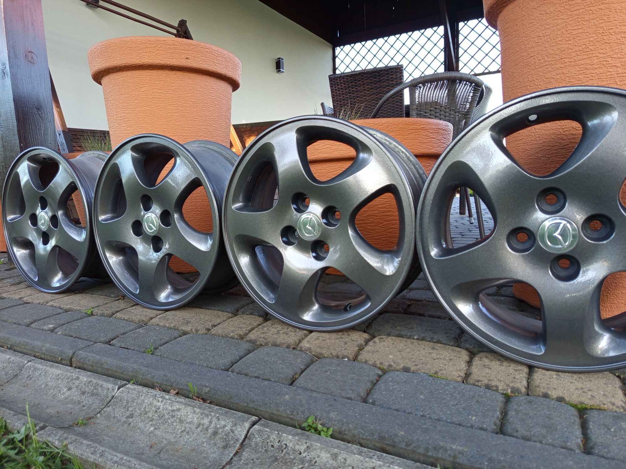 Felgi aluminiowe 15 mazda 2 Suzuki Swift ignis toyota Yaris 4x100