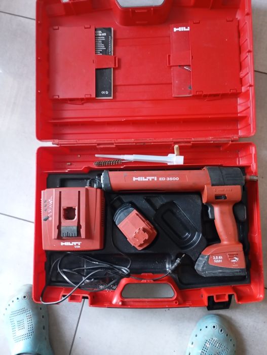 Dozownik do kotew Hilti