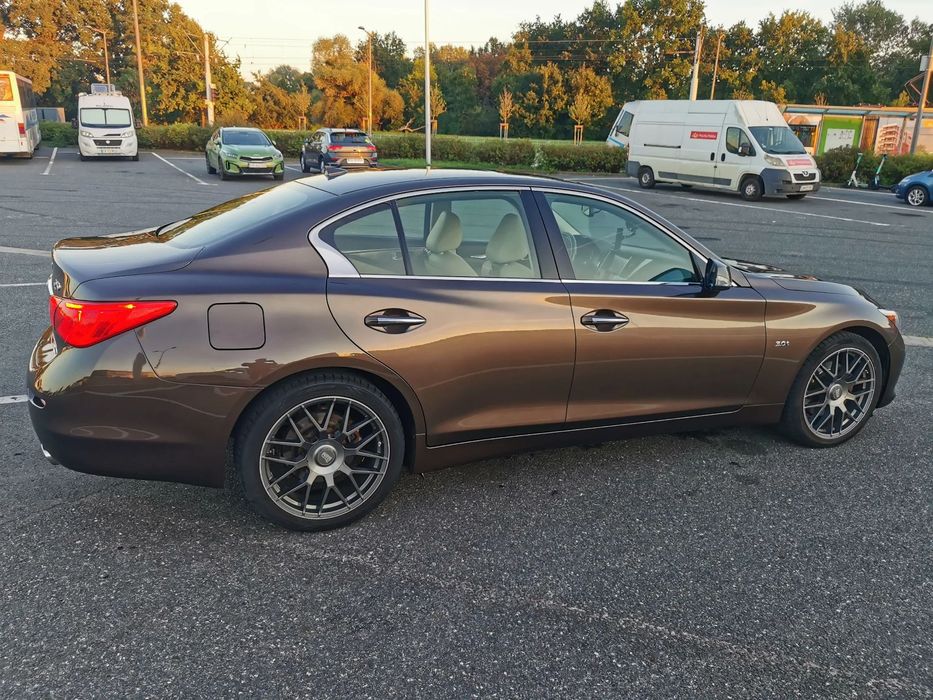 Infiniti Q50