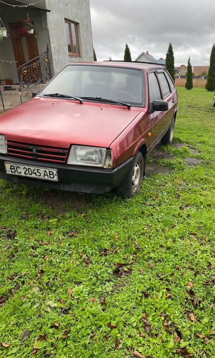 ВАЗ 2109 в непоганому стані