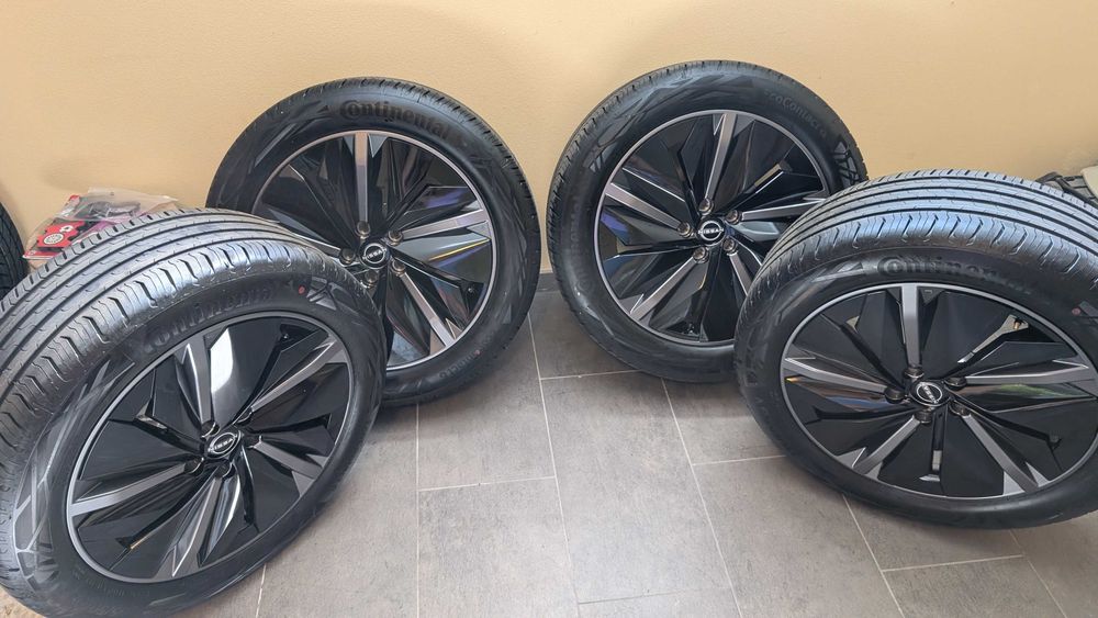 nowe koła 19 cali, oryginalne od Nissana Qashqaia, rozstaw 5x 114,3