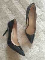 Stiletto Guess preto