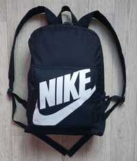 Рюкзак б/у городской Nike 10L