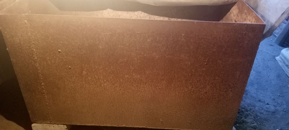 Бадя металева в хорошому стані