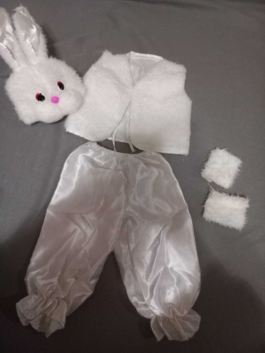 Прокат костюма зайця, зайчик