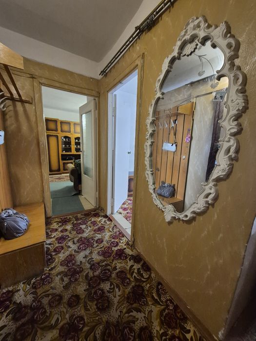 Продам 2 х кімнатну квартиру