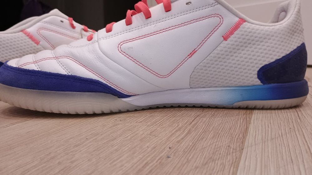 Nowe nie używane buty adidas Top Sala Competition Ig8763 Białe