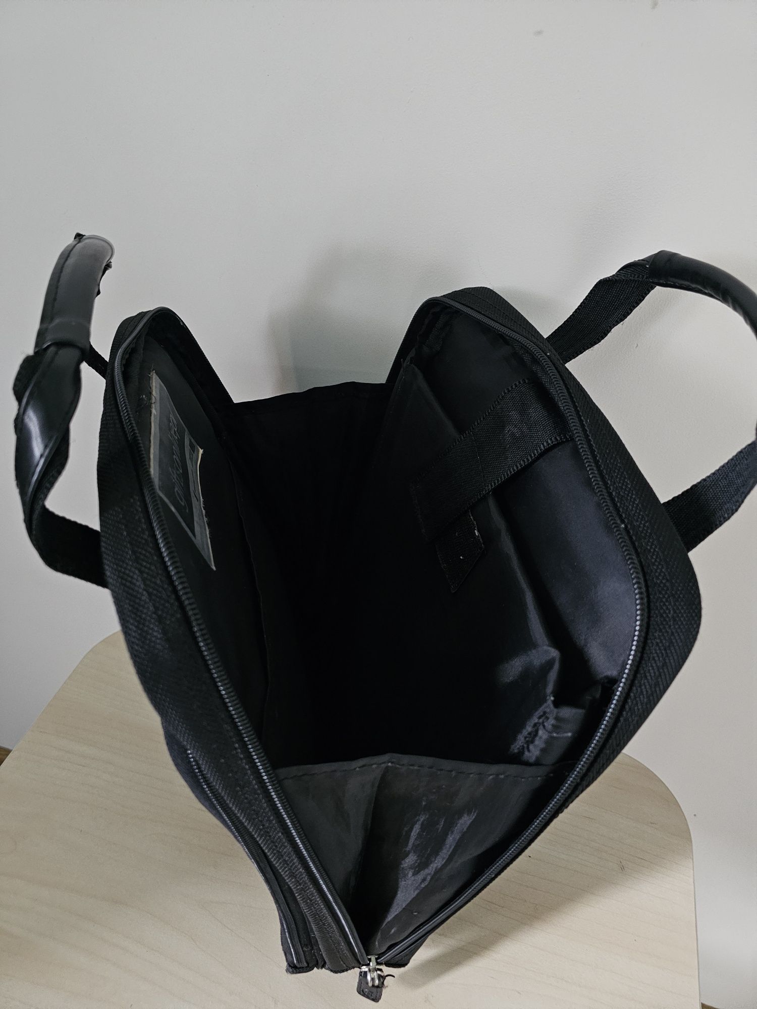 Stylowa torba na laptopa – czarna