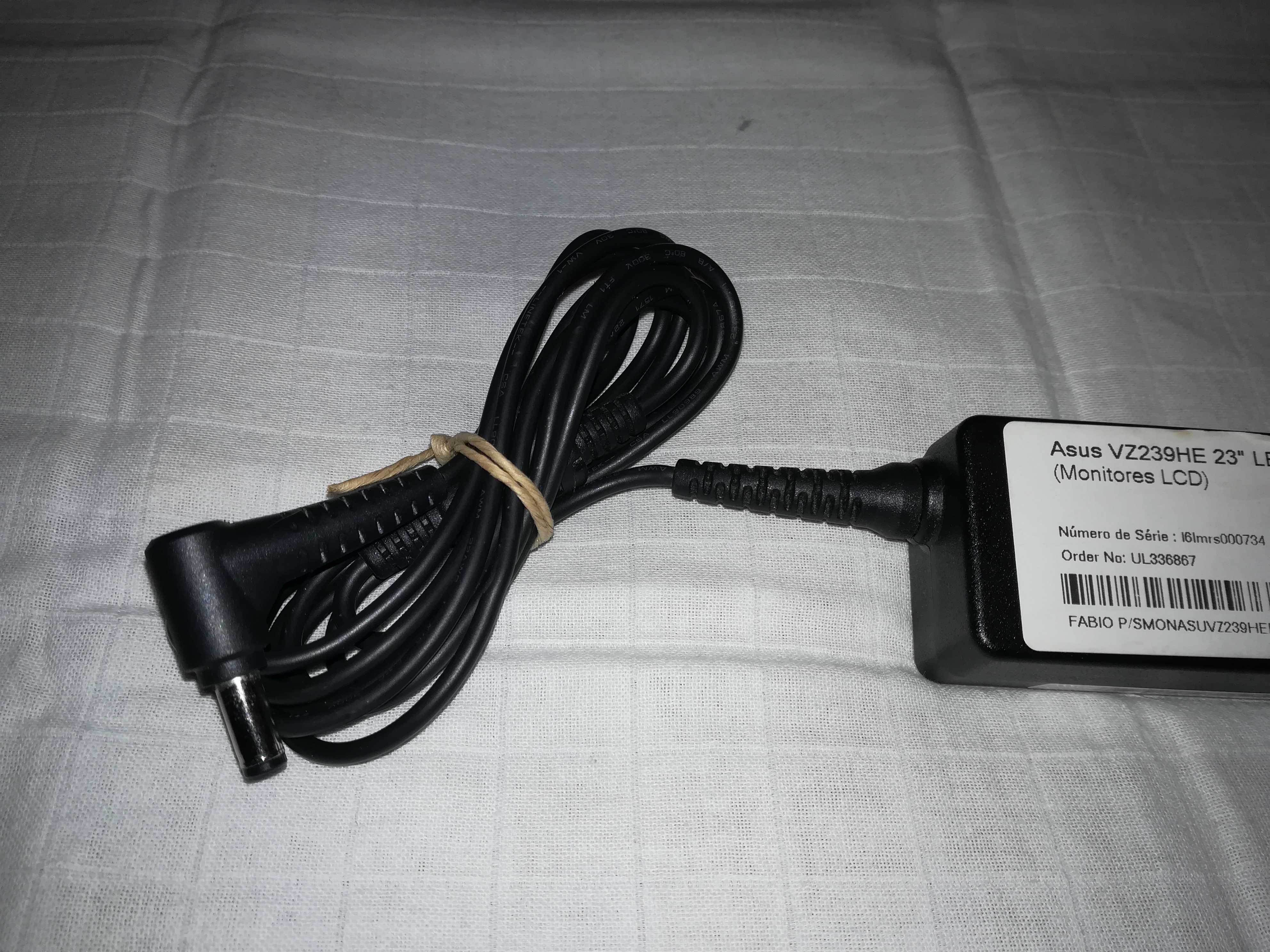 carregador asus ac/dc adapter model: adp-40kd (para computador)
