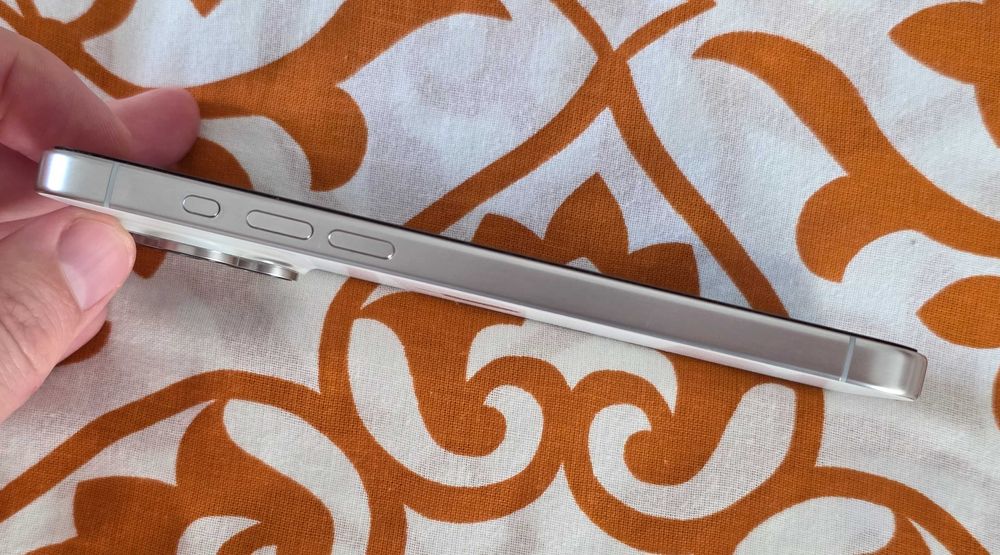 iPhone 15 Pro Max 256GB na garantia