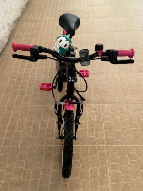 Bicicleta Infantil BTWIN roda 16 (com rodas de apoio)