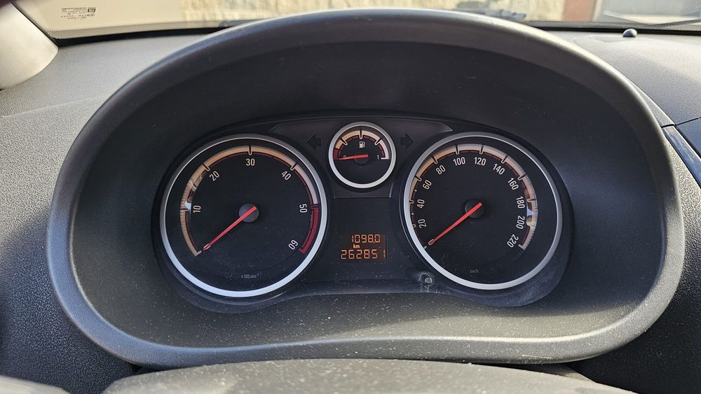 Opel Corsa Black Edition 2011