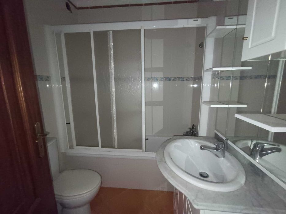 Moradia T4 para venda em Valpaços