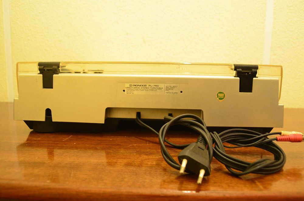 Gira Discos Pioneer PL-750 Direct drive