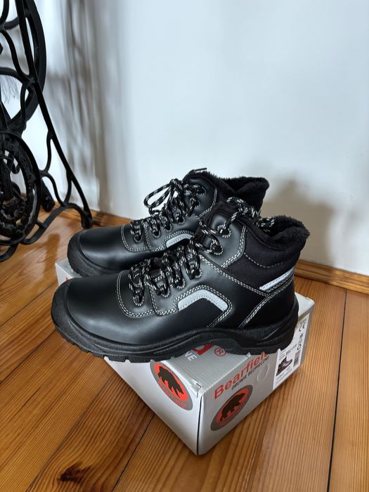 Nowe bezpieczne buty 43 zimowe ocieplane bearfield