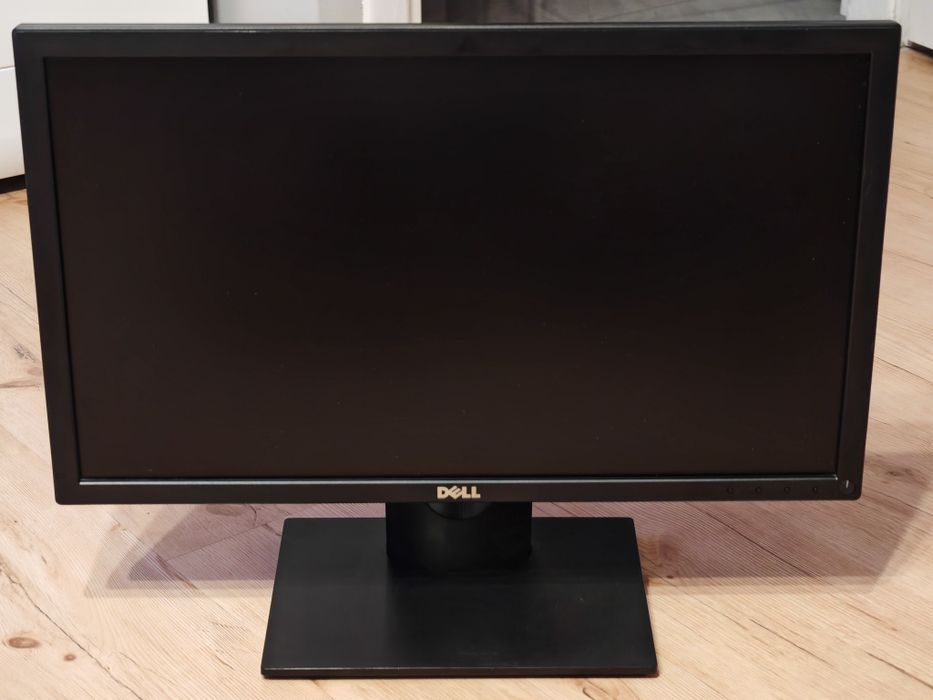 Komputer PC Monitor + DELL Vostro 3670 i3-9100/16GBRAM/256SSD/1TBHDD