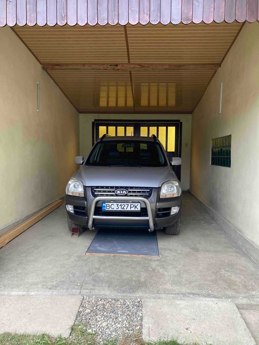 Продам Kia Sportage