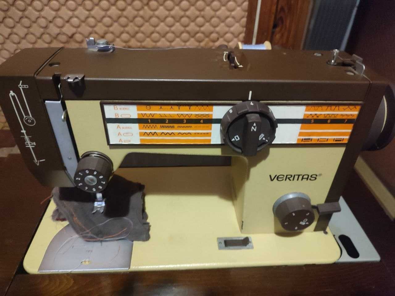 Швейна машинка Veritas TEXTIMA 8014/40 з педаллю і електроприводом