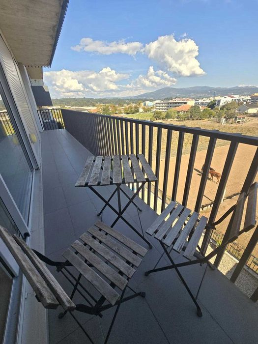 T2 a venda em Monção