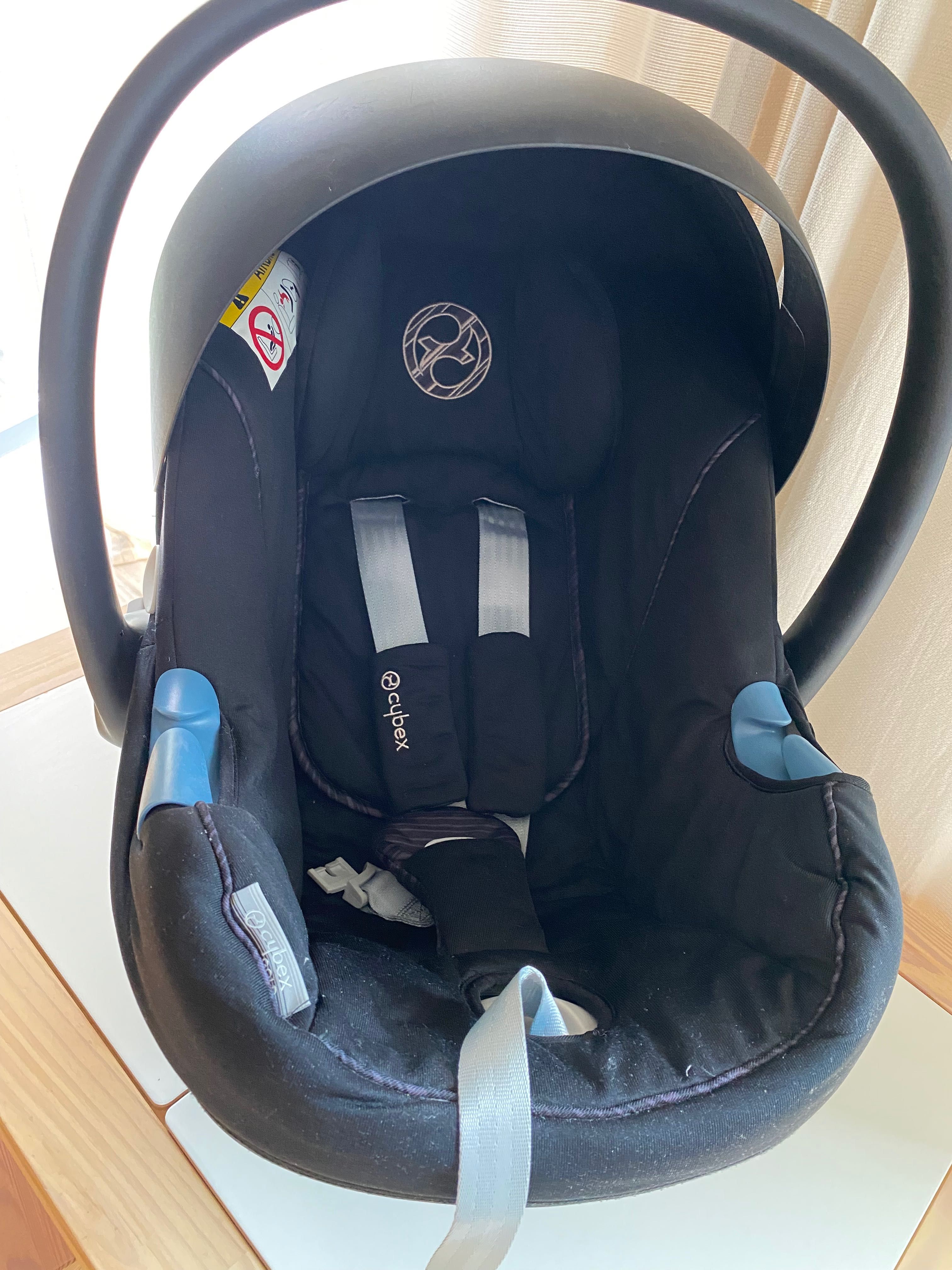 Fotelik samochodowy Cybex Aton z bazą izofix