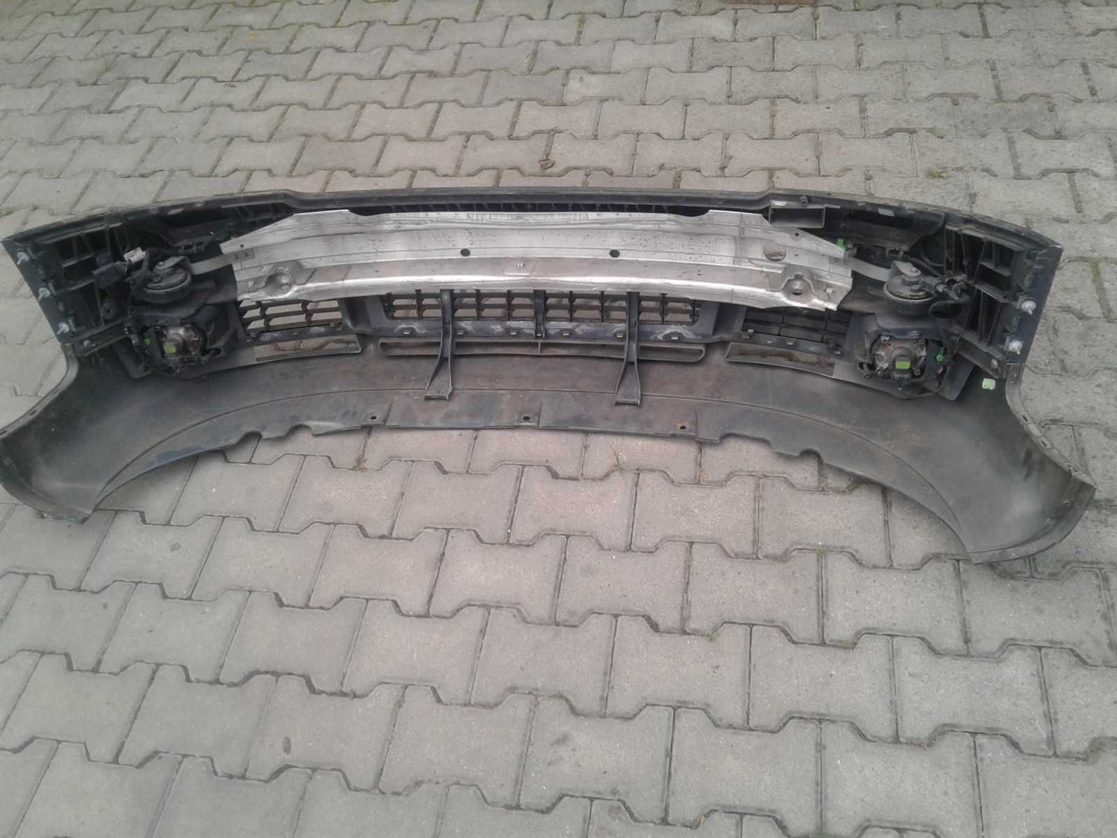 AUDI A4 B6 Zderzak Przód Przedni Mat Grill Atrapa Kratka Halogeny 8E0