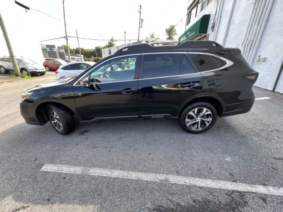 Subaru Outback Limited      2020