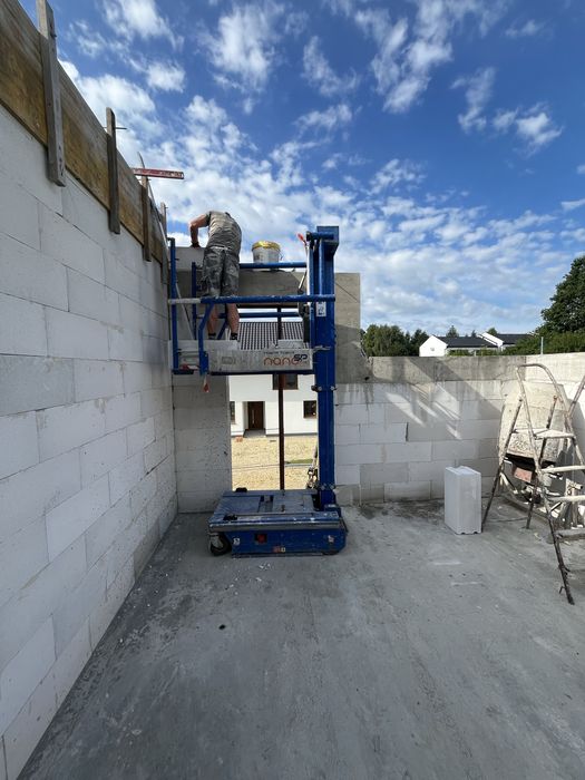 Podest podnosnik platforma samojezdna