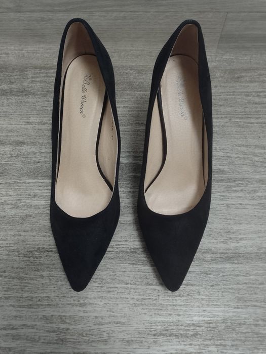 Sprzedam damskie szpilki rozmiar 41.