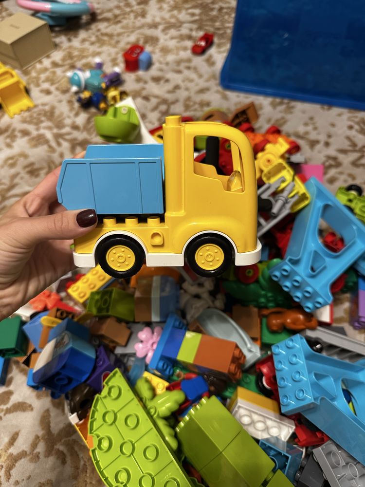 Ціла коробка Lego Duplo