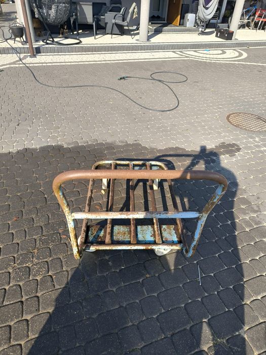 Wózek transportowy ramowy