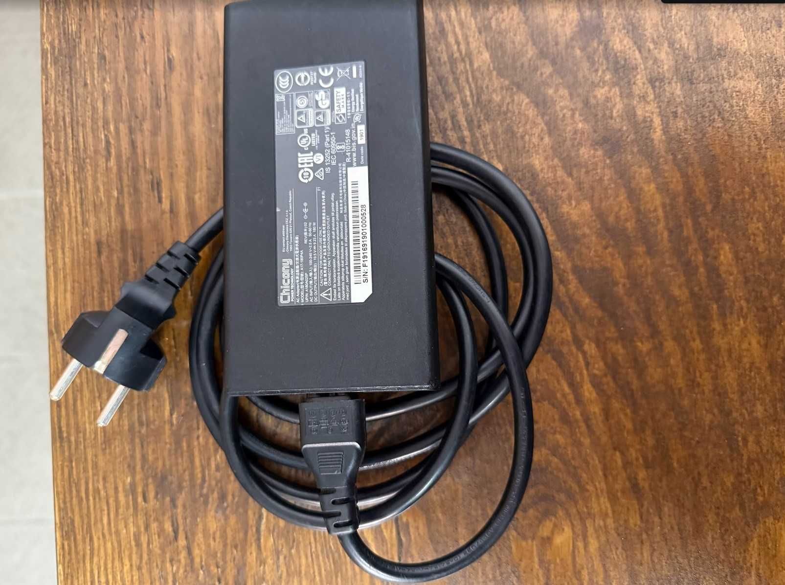 Portátil Gaming Clevo NH55 i7-9750H | RTX 2060 | 16GB RAM | SSD 512GB