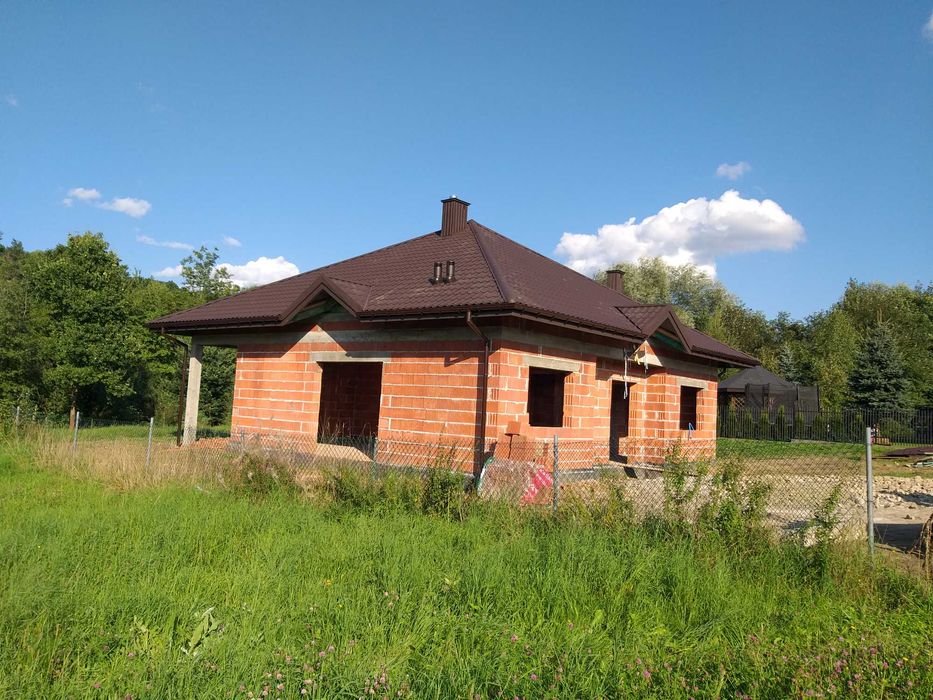 Przyjmę zlecenia na budowę domów, garaży, zmianę pokrycia i papowanie.